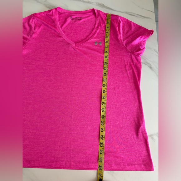 UA Tech™ Women's V-Neck Short Sleeve tee 2XL hot pink - Picture 9 of 9